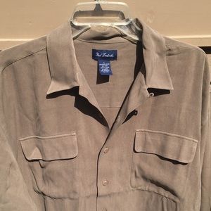 NWOT Classy Silk men’s shirt